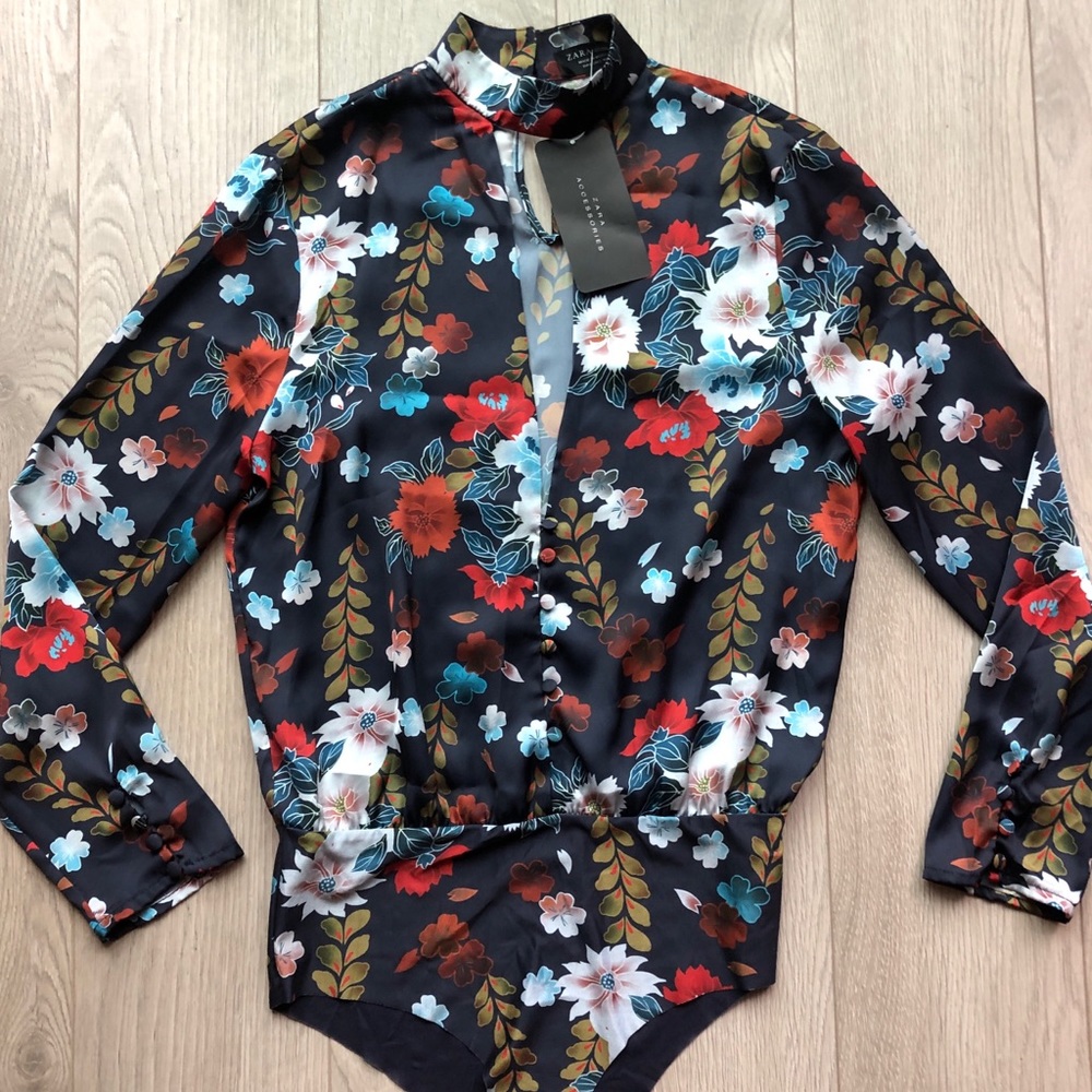 Zara Floral Long Sleeve Silk like Bodysuit Blouse